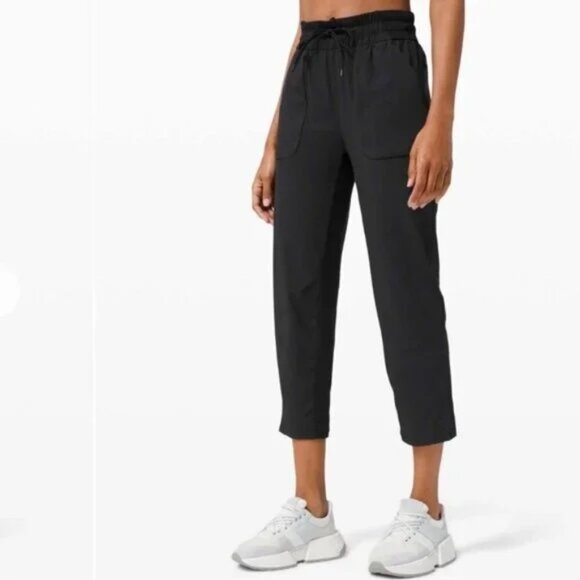 Lululemon Beyond the Studio Crop Pants Black Size 12 - Picture 1 of 10